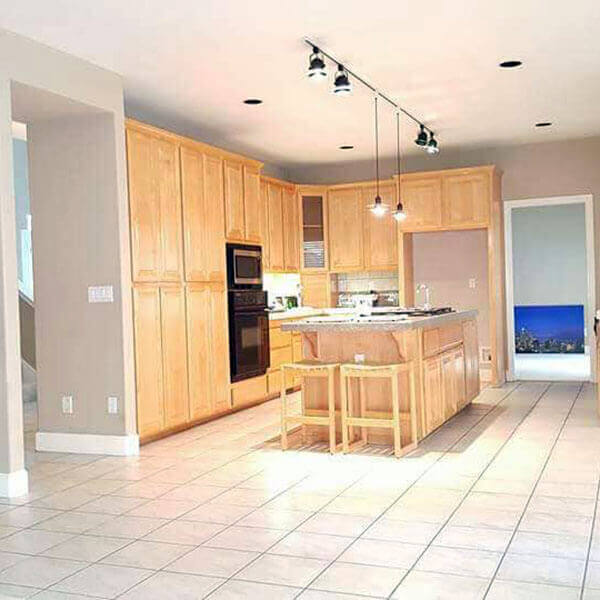 Spotless kitchen after general cleaning service